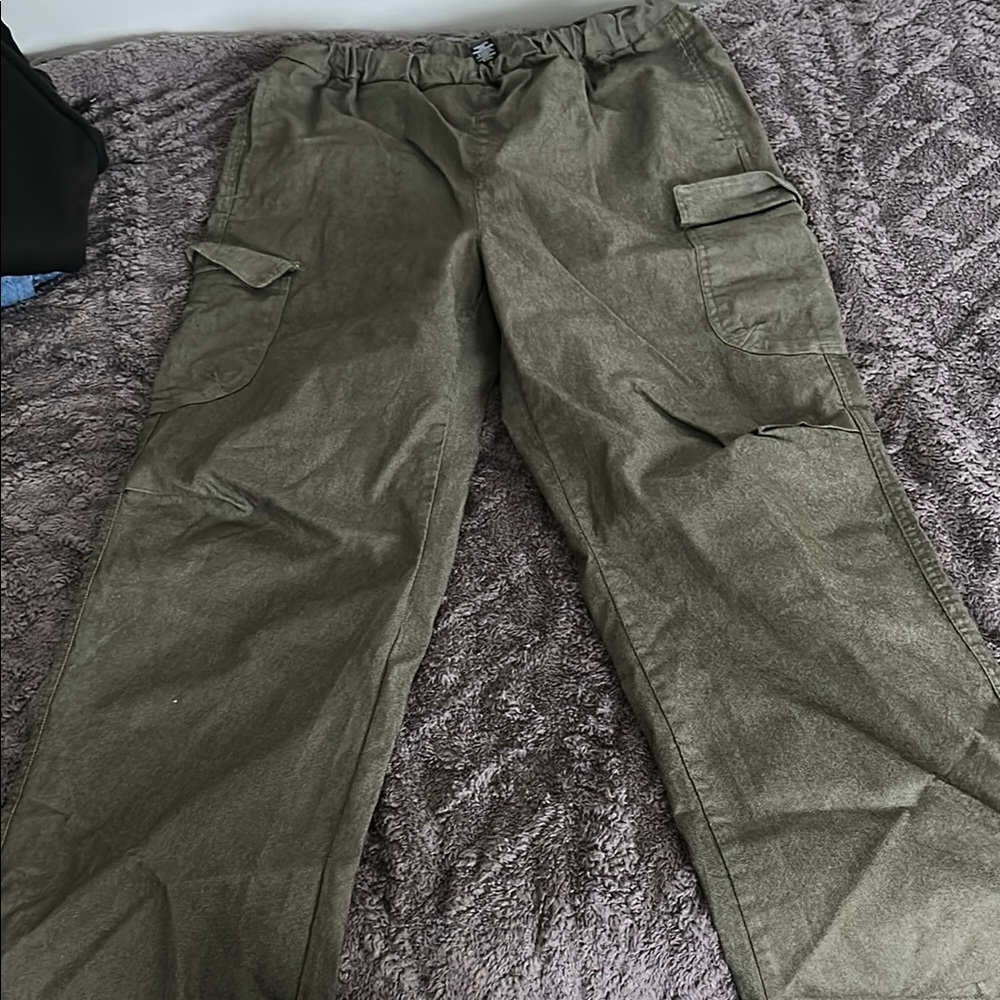 Men's Olive Cargo Pants